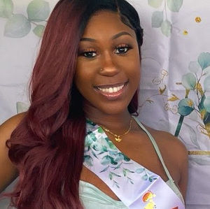 Meet your Posher, Lakia